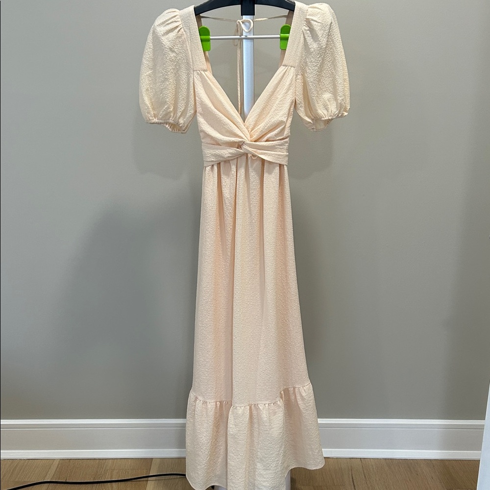 Astr Cream Puff Sleeve Maxi Dress